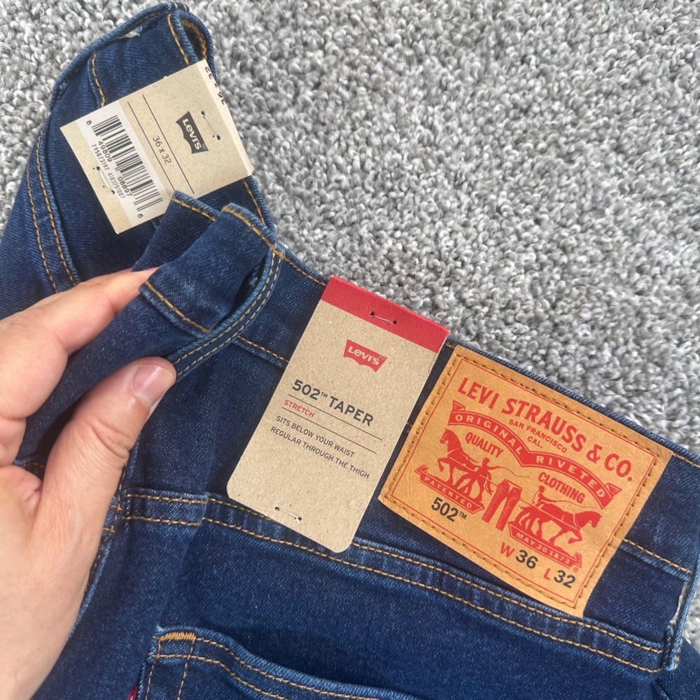 Levis 502 Taper Jeans Men 36x32 Dark Wash Americana Casual Denim Street NWT - Picture 4 of 7